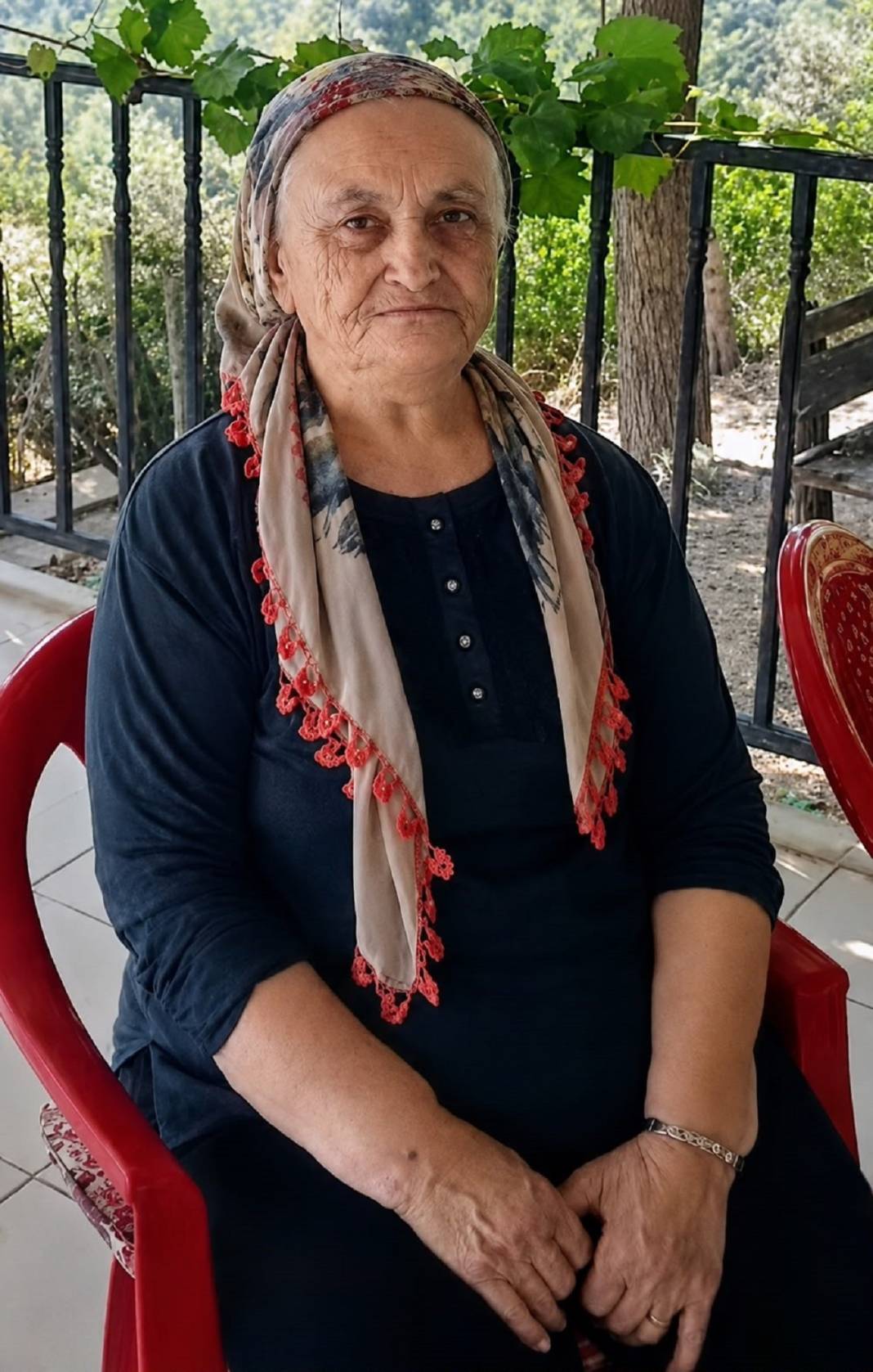 Sumak toplamaya gitti, cesedi geldi! 4